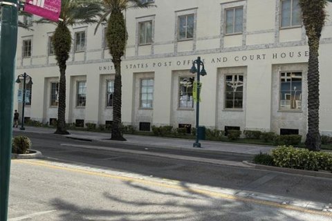 Propiedad comercial en alquiler en Orlando, Florida, 1292.36 m2 № 1684707 - foto 3