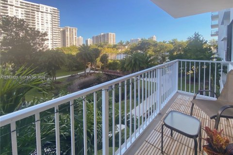 Купить кондоминиум в Авентура, Флорида 1 спальня, 99.03м2, № 2022110 - фото 5