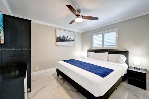 Снять в аренду виллу или дом в Холливуд, Флорида 5 спален, 143.63м2, № 1979731 - фото 20