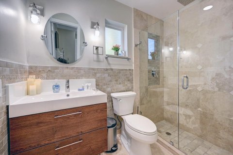 Снять в аренду виллу или дом в Холливуд, Флорида 5 спален, 143.63м2, № 1979731 - фото 27