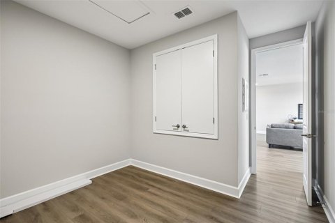 Купить виллу или дом в Апопка, Флорида 12 комнат, 393.35м2, № 2142387 - фото 4