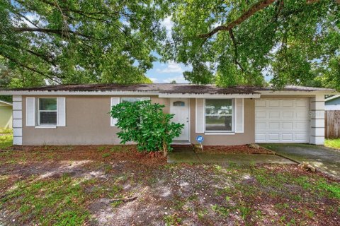 House in Tampa, Florida 3 bedrooms, 82.13 sq.m. № 2287716