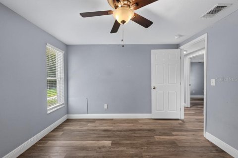 Villa ou maison à vendre à Tampa, Floride: 3 chambres, 82.13 m2 № 2287716 - photo 21