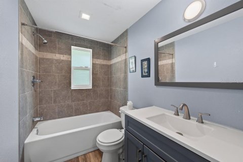 Villa ou maison à vendre à Tampa, Floride: 3 chambres, 82.13 m2 № 2287716 - photo 28