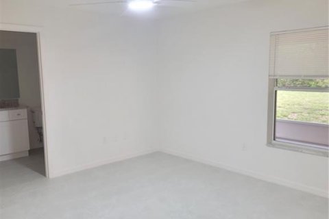 Снять в аренду виллу или дом в Палм-Кост, Флорида 3 комнаты, 136.94м2, № 1908170 - фото 10