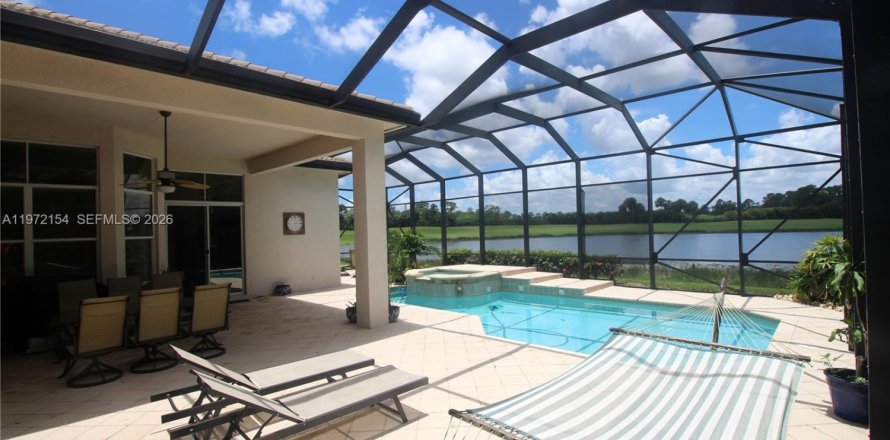 Casa en West Palm Beach, Florida 3 dormitorios, 229.84 m2 № 2034008