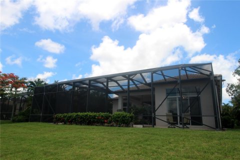 Casa en venta en West Palm Beach, Florida, 3 dormitorios, 229.84 m2 № 2034008 - foto 9