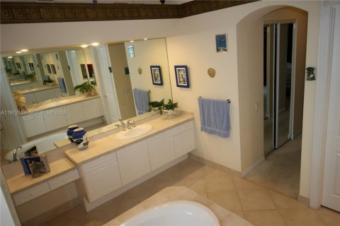 Casa en venta en West Palm Beach, Florida, 3 dormitorios, 229.84 m2 № 2034008 - foto 14