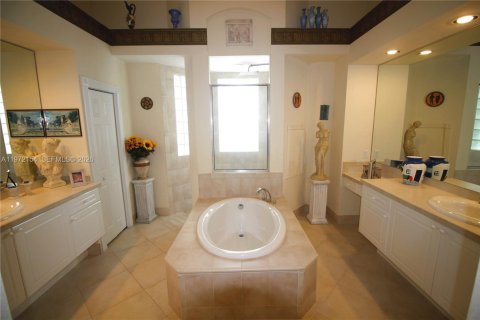 Casa en venta en West Palm Beach, Florida, 3 dormitorios, 229.84 m2 № 2034008 - foto 15