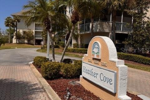 Condominio en venta en New Port Richey, Florida, 2 dormitorios, 121.33 m2 № 1622550 - foto 2