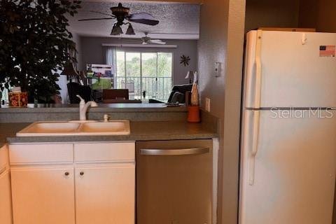 Condominio en venta en New Port Richey, Florida, 2 dormitorios, 121.33 m2 № 1622550 - foto 8