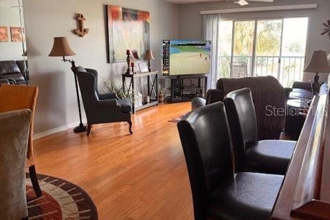 Condominio en venta en New Port Richey, Florida, 2 dormitorios, 121.33 m2 № 1622550 - foto 10