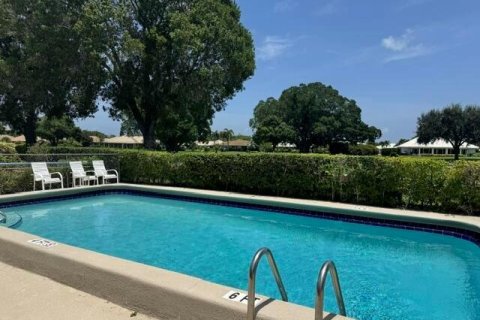 Condo in Atlantis, Florida, 2 bedrooms  № 2190342 - photo 21