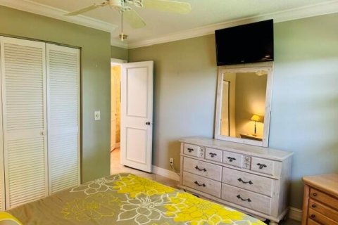 Condo in Atlantis, Florida, 2 bedrooms  № 2190342 - photo 15