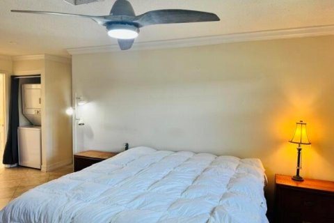 Condo in Atlantis, Florida, 2 bedrooms  № 2190342 - photo 11