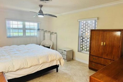 Condo in Atlantis, Florida, 2 bedrooms  № 2190342 - photo 12