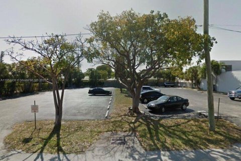 Студия в Форт-Лодердейл, Флорида № 2037345