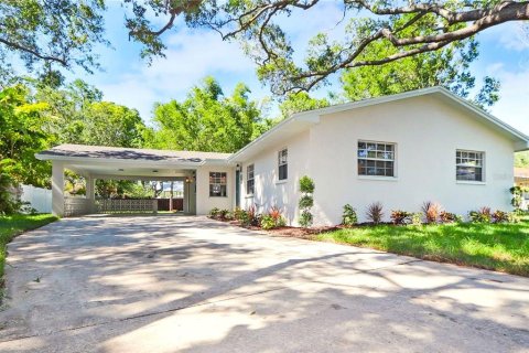 Apartamento en alquiler en Gulfport, Florida, 2 dormitorios, 83.61 m2 № 1850113 - foto 1