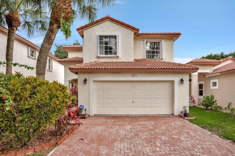 House in Coral Springs, Florida 3 bedrooms, 163.51 sq.m. № 2365713 - photo 9