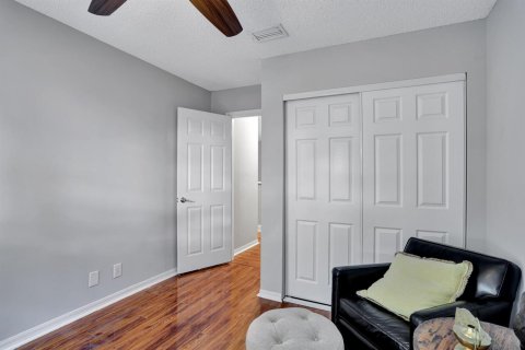 House in Coral Springs, Florida 3 bedrooms, 163.51 sq.m. № 2365713 - photo 14