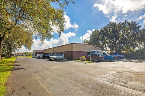 Commercial property in Apopka, Florida 528.43 sq.m. № 2368844 - photo 19