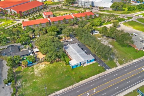 Commercial property in Apopka, Florida 528.43 sq.m. № 2368844 - photo 25