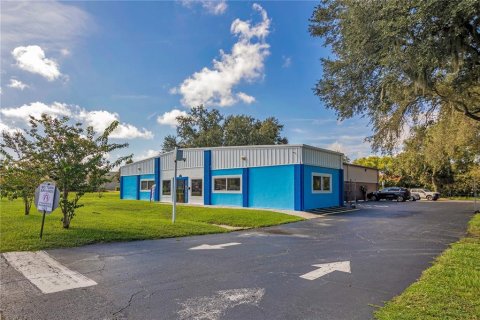 Commercial property in Apopka, Florida 528.43 sq.m. № 2368844 - photo 3