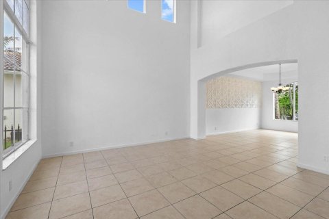Villa ou maison à louer à Royal Palm Beach, Floride: 5 chambres, 396.41 m2 № 2251161 - photo 10