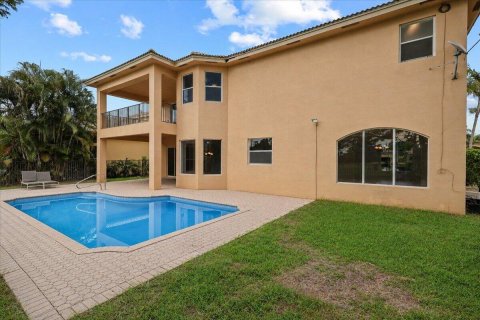 Villa ou maison à louer à Royal Palm Beach, Floride: 5 chambres, 396.41 m2 № 2251161 - photo 7