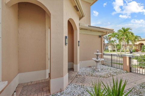 Villa ou maison à louer à Royal Palm Beach, Floride: 5 chambres, 396.41 m2 № 2251161 - photo 5