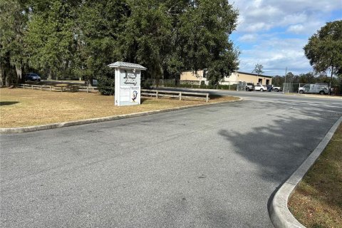 Immobilier commercial à louer à Oxford, Floride № 2143992 - photo 8