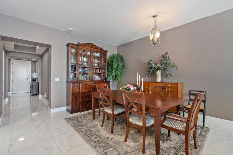 Купить кондоминиум в Норт-Палм-Бич, Флорида 5 комнат, 227.15м2, № 2082686 - фото 9