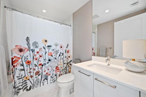Купить кондоминиум в Норт-Палм-Бич, Флорида 5 комнат, 227.15м2, № 2082686 - фото 21