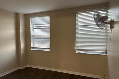 Copropriété à vendre à Treasure Island, Floride: 2 chambres, 97.55 m2 № 2093801 - photo 12