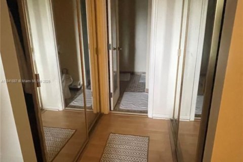 Condominio en venta en Plantation, Florida, 2 dormitorios, 77.48 m2 № 1941586 - foto 23