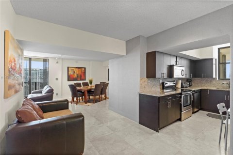 Купить кондоминиум в Авентура, Флорида 2 спальни, 124.4м2, № 2047724 - фото 19