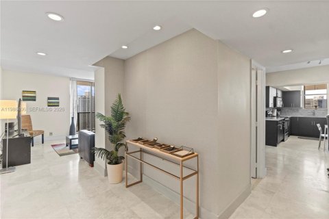 Купить кондоминиум в Авентура, Флорида 2 спальни, 124.4м2, № 2047724 - фото 28