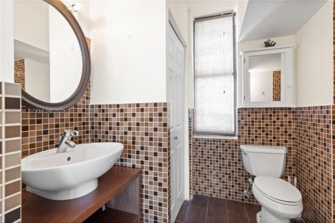 Купить кондоминиум в Авентура, Флорида 2 спальни, 124.4м2, № 2047724 - фото 23