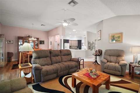 Casa en venta en The Villages, Florida, 3 dormitorios, 178.09 m2 № 1636694 - foto 9
