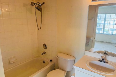 Townhouse in Wesley Chapel, Florida 2 bedrooms, 110 sq.m. № 1819036 - photo 25