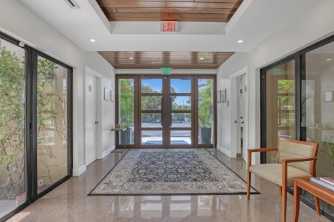Propiedad comercial en venta en West Palm Beach, Florida № 2340921 - foto 9