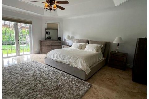 Casa en venta en Weston, Florida, 5 dormitorios, 294.59 m2 № 1970878 - foto 12