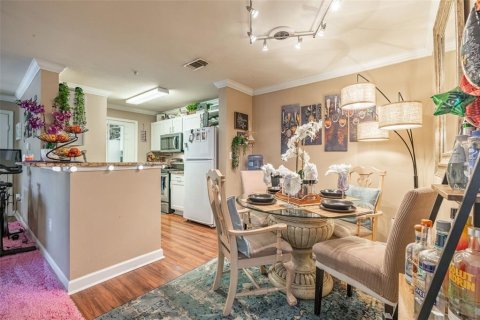 Condo in Tampa, Florida, 2 bedrooms  № 1785128 - photo 8
