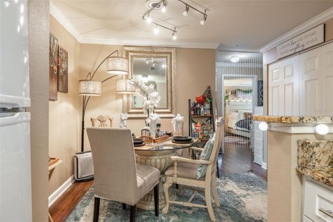 Condo in Tampa, Florida, 2 bedrooms  № 1785128 - photo 14