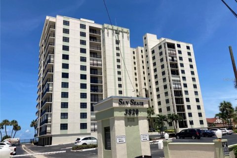 Снять в аренду кондоминиум в Сент-Пит-Бич, Флорида 5 комнат, 131.92м2, № 2119286 - фото 2