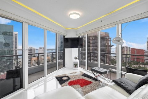 Купить кондоминиум в Майами, Флорида 2 спальни, 115.2м2, № 1945888 - фото 1