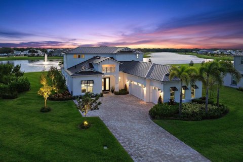 House in Jupiter, Florida 5 bedrooms, 381.27 sq.m. № 2249597