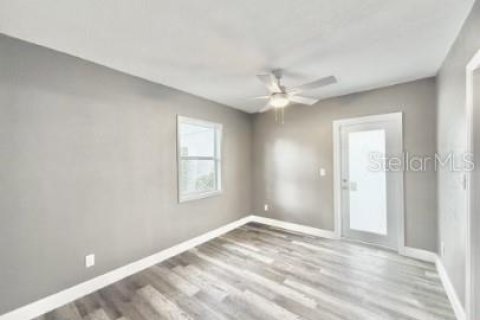 Propiedad comercial en venta en Saint Petersburg, Florida, 214.05 m2 № 2421711 - foto 11