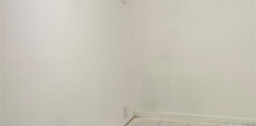 Villa ou maison à Miami, Floride 2 chambres, 139.17 m2 № 1059197
