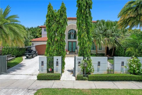 Villa ou maison à louer à Miami Beach, Floride: 5 chambres, 434.13 m2 № 2043182 - photo 2